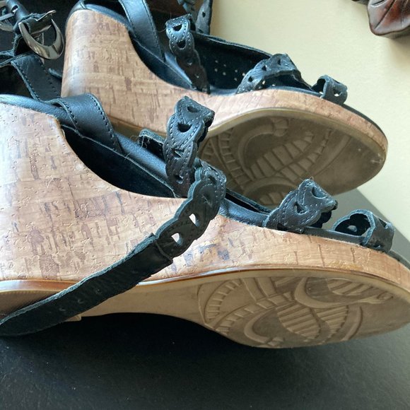 Roberto Vianni Black Leather Wedge Sandals - Picture 4 of 5